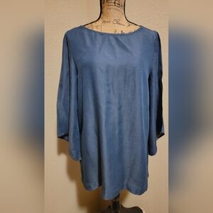 New York & Company Denim-Blue Tunic Top